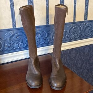 Coach boots